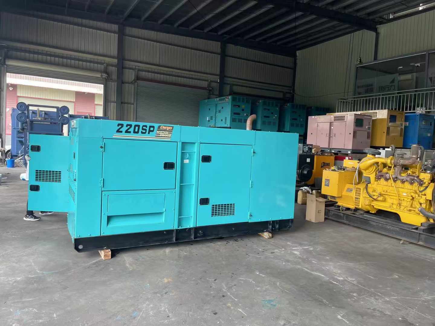 石阡柴油发电机组长期不间断运行时，如何监控其温度和压力？