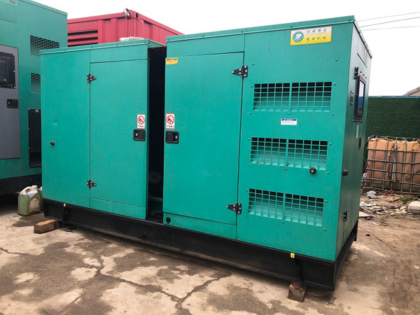 石阡怎样合理控制磷酸铁锂蓄电池的充放电倍率以延长其使用寿命？