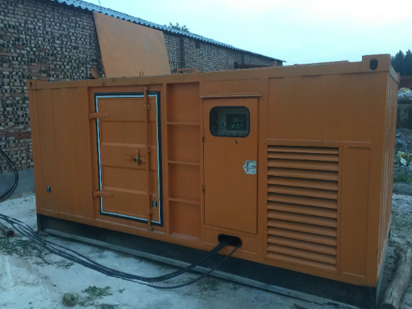 石阡发电机组长期使用中，电缆线的敷设路径有哪些要求？